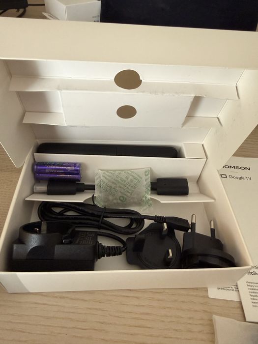 Thomson Streaming Stick 140M 4K UHD — Google TV