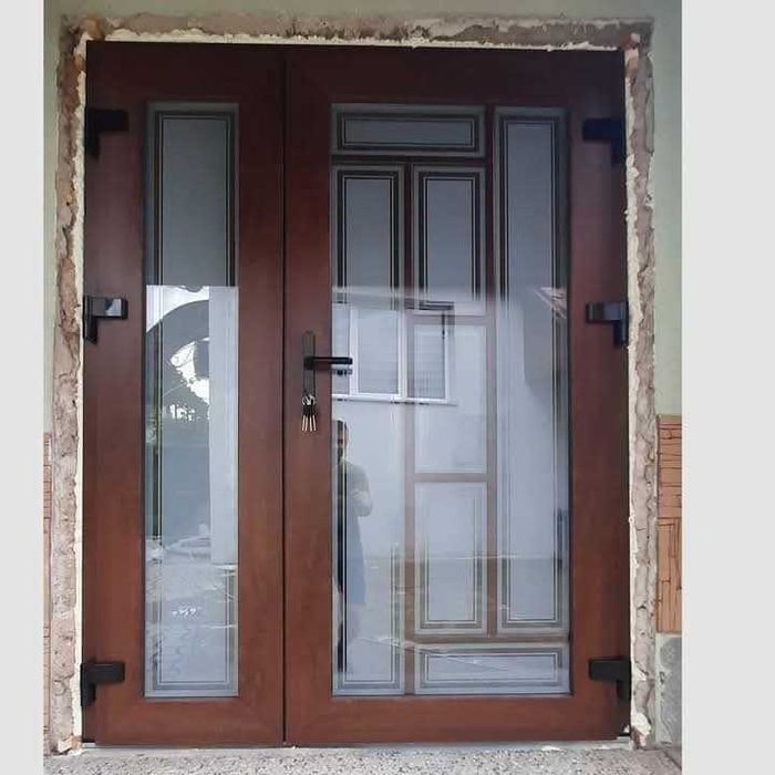 Вхідні та міжкімнатні двері, вікна