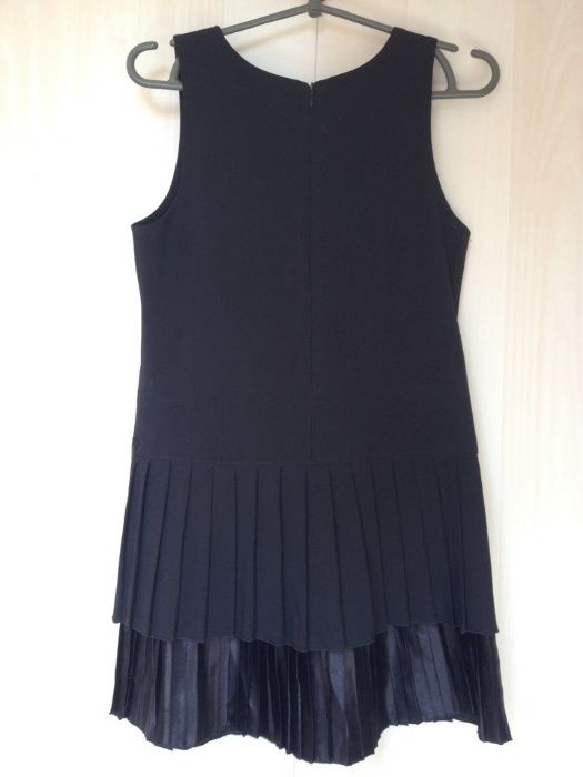 Сарафан, платье школьное состояние нового.