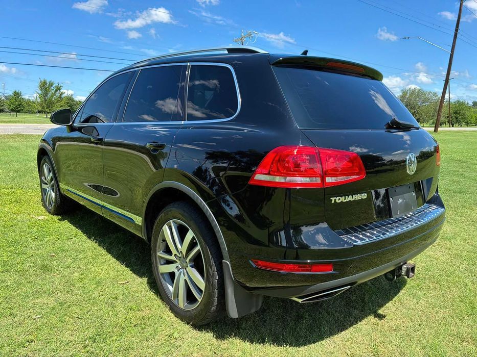 Volkswagen Touareg Executive      2013