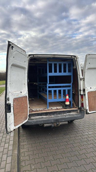 Transport Usługi Przeprowadzki Bus