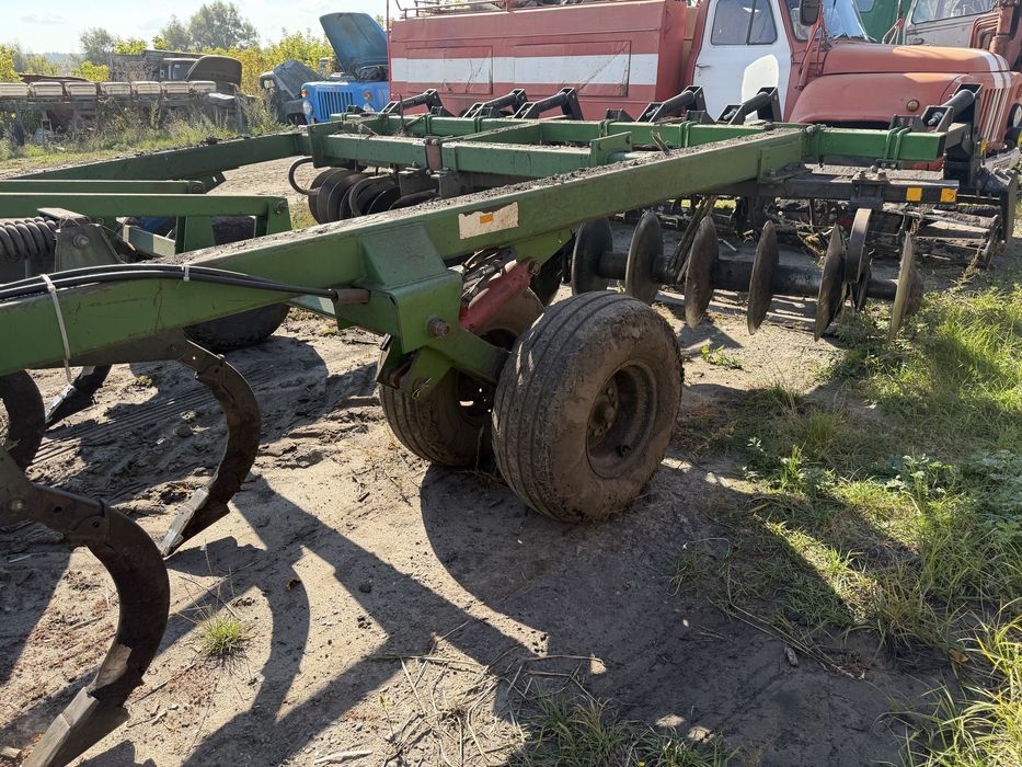 Глибокорозпушувач John Deere 510