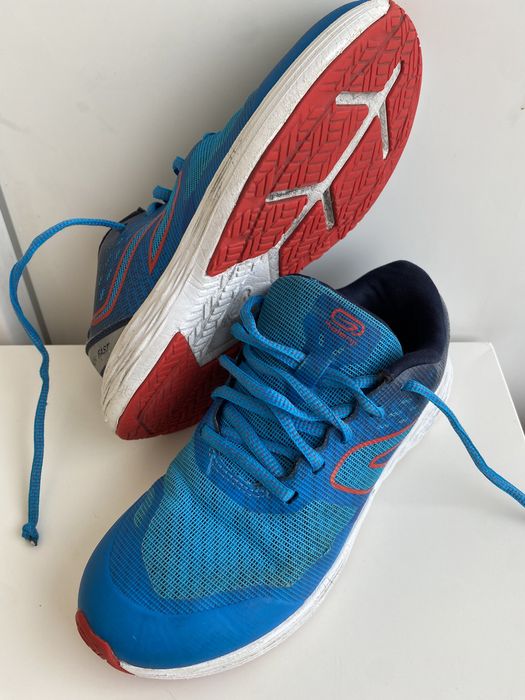 Спортивні кросівки розмір 35 Kalenji Decathlon