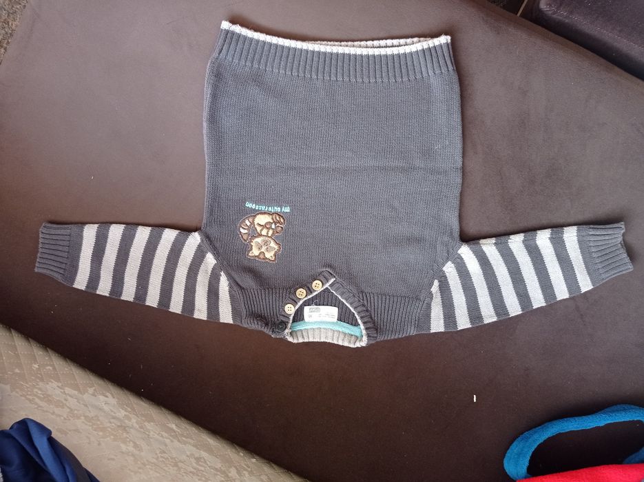 Sweterek chłopięcy 86