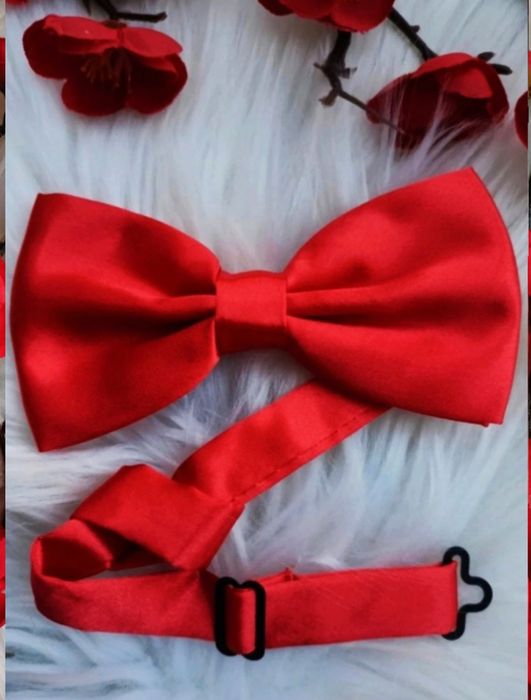 Czerwona muszka męska, nowa