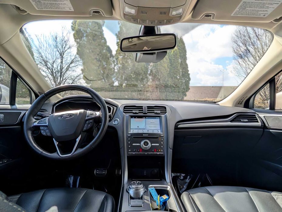 Ford Fusion Titanium      2018