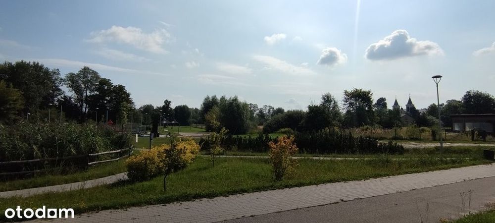 Borzęcin Duży działka bud. blisko szkoły i parku.
