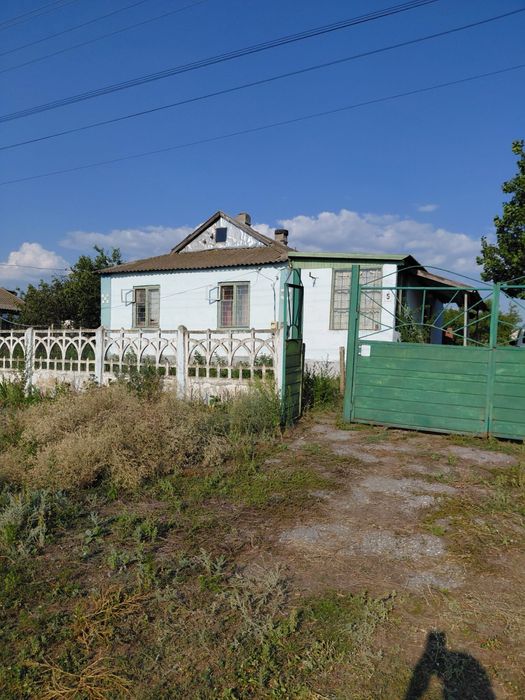 Продам жилой дом біля моря в с. Лугове ( курортная зона, Коблівська ОТГ)