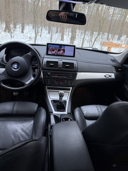 Bmw x3  lift 4x4 Android led hak relingi
