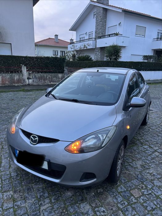 Mazda 2 anos 2009