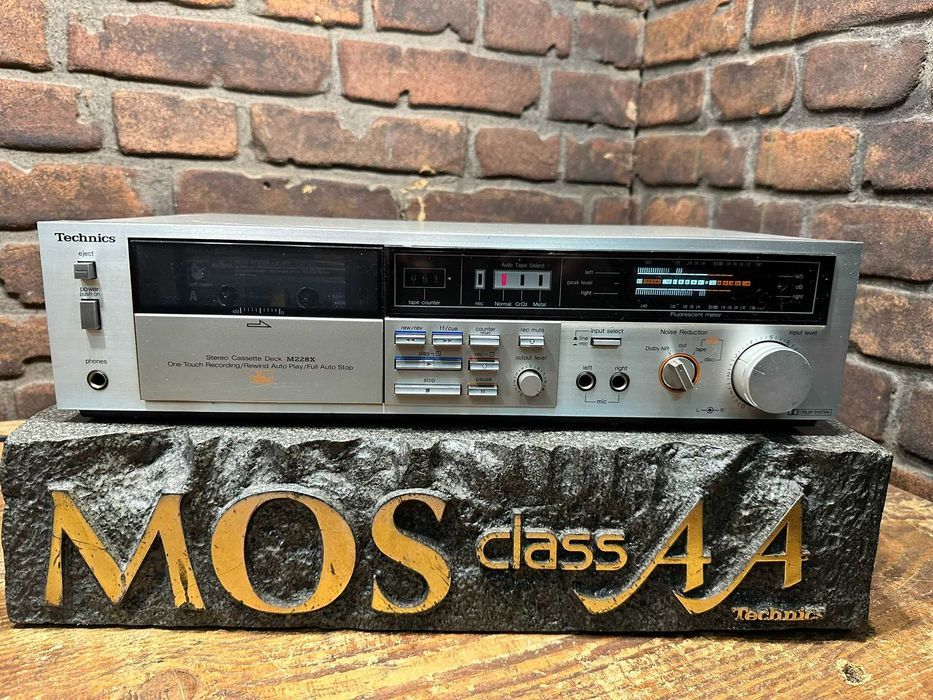 Magnetofon Technics M 228 X