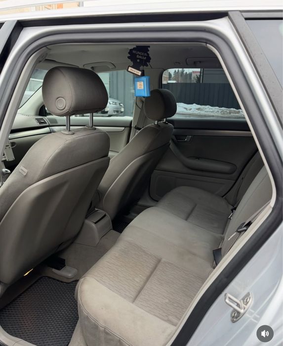 Audi A4b7 нерозмитнена