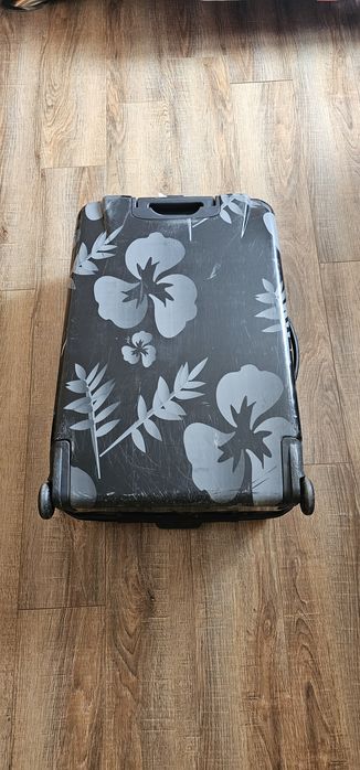 Валіза середня | Надійна для подорожей