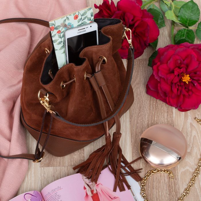 VERA PELLE torebka damska zamszowa kuferek z paskiem V490 brązowa