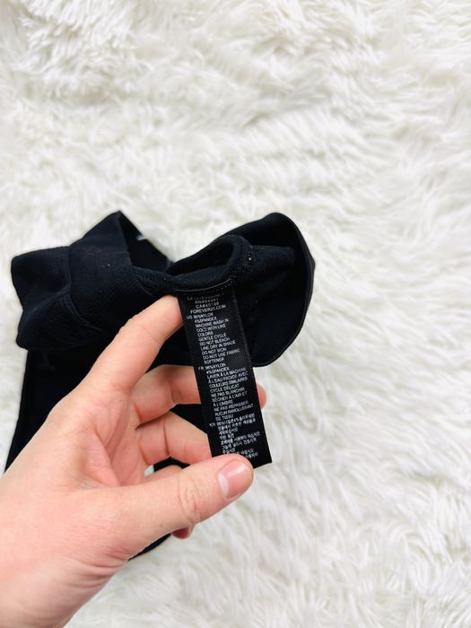 Biustonosz sportowy miękki S 36 czarny