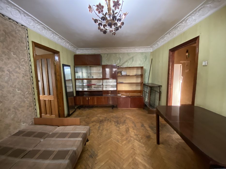 2х комнатная квартира, ул Космонавтов. Торг