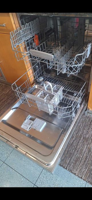 Maquina da lavar loiça Hotpoint Ariston Inox inverter Excelente estado