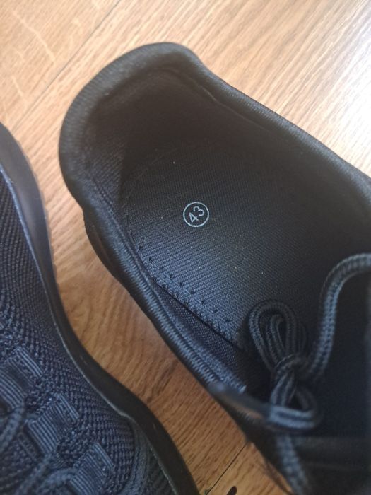 Buty sportowe rozm 42/43