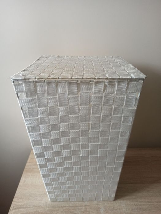 Kosz na pranie biały