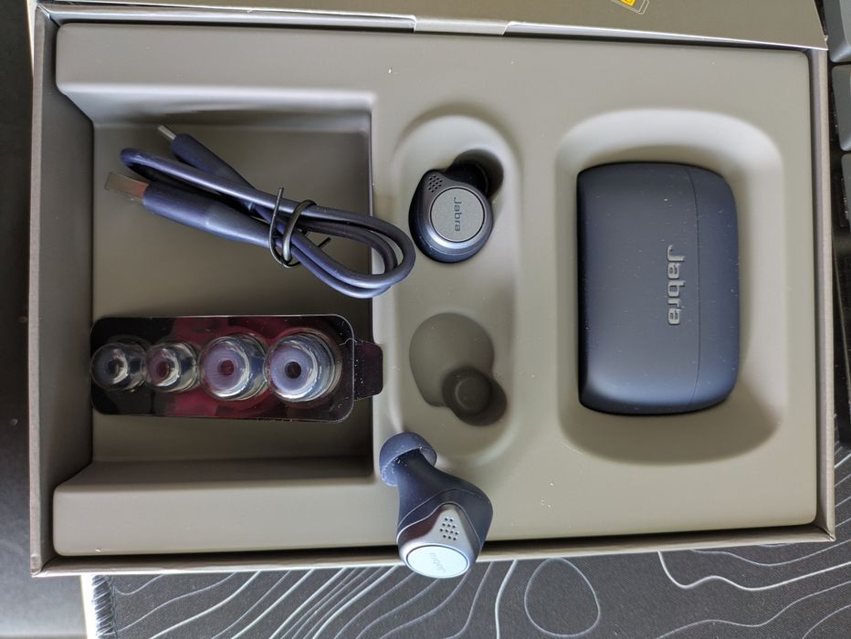 Earphones: Jabra Elite Active 75t