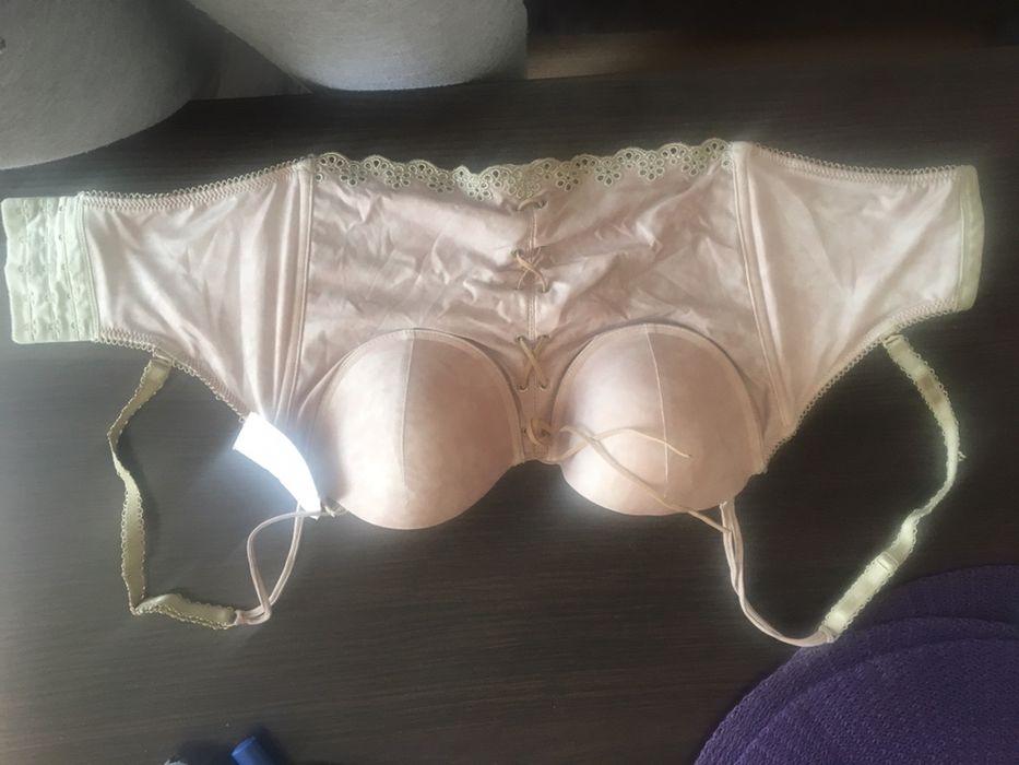 Бюстгалтер