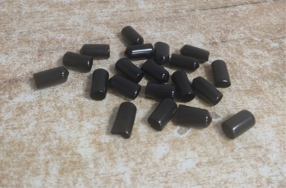 19szt !! nóżki do stołek stolik meble gumowe zaślepki 10mm