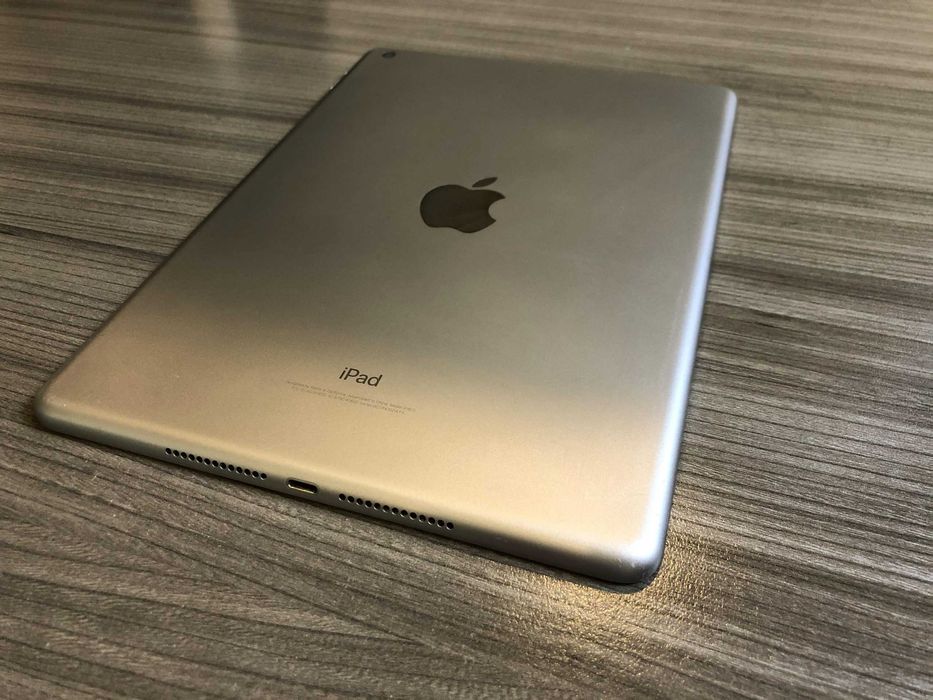Apple iPad 5 Space Gray 32 GB