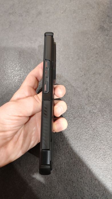 Продам чохол до Honor 200