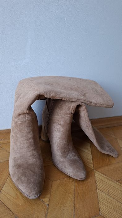 Kozaki zamszowe karmelowe 39