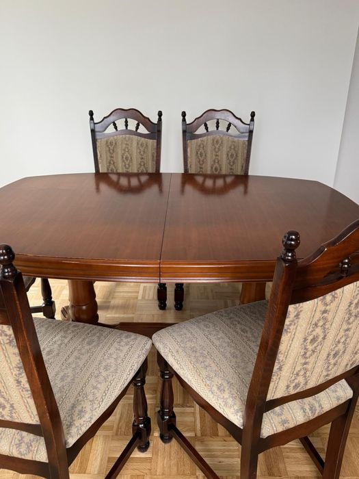 Stół z krzesłami dębowy