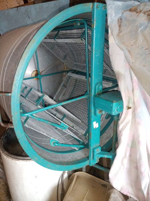 Продам медогонку