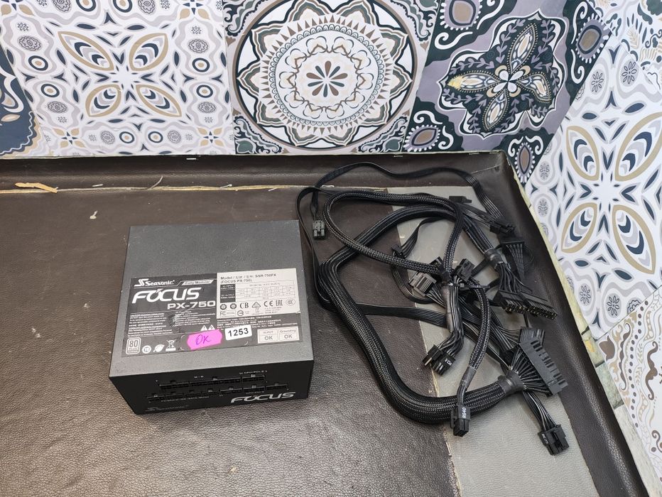 Блок живлення Seasonic SSR-750PX (FOCUS 750 Platinum)