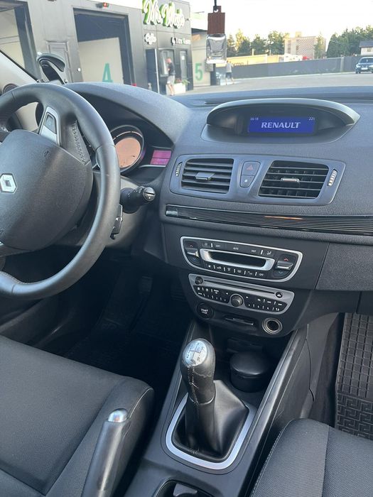 Меган 3 2011 року