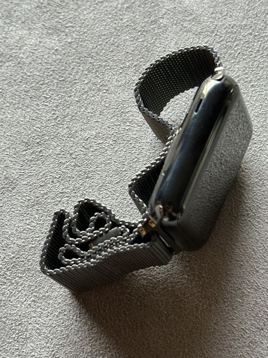 Apple Watch 1.ª geração 42 mm Space Black + Milanese Loop