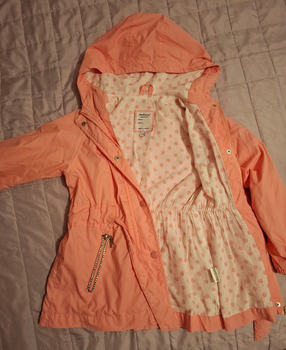 Курточка,вітрівочка 7-8років