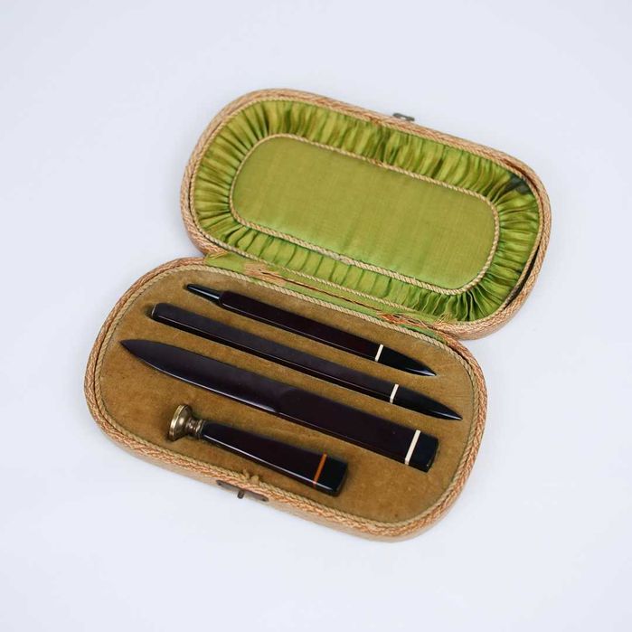 Conjunto de secretária ao gosto Art Deco