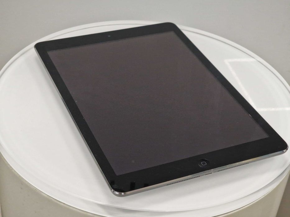 Oryginalny Tablet Apple iPad AIR 9.7'' 32GB WIFI Gwiezdna Szarość