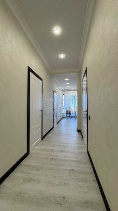 ПРОДАМ квартиру СВОЁ ОТОПЛЕНИЕ кирпичный, клубный дом Базарная улица