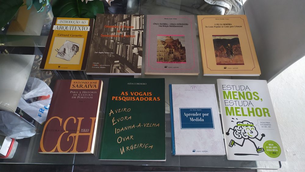 8 livros vendo 9,99€ cada