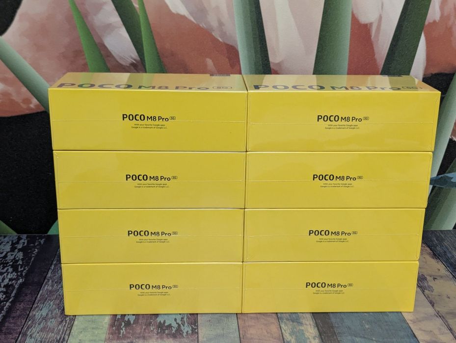 POCO M8 Pro 5G (8/256) з блоком живлення.
