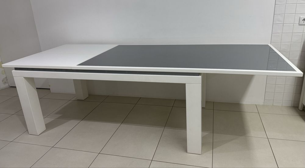 Mesa de sala em madeira lacada branca nova + conjunto de 6 cadeiras