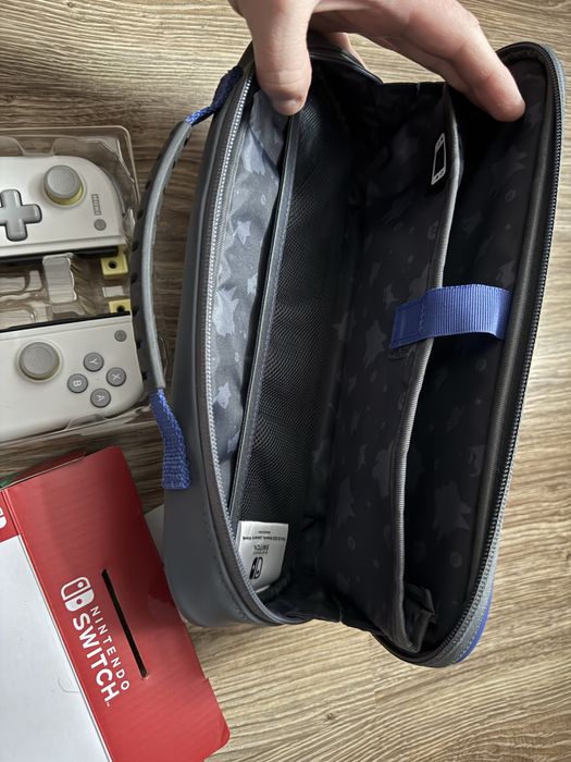 Чохол HORI Cargo Pouch Compact (Pikachu) для Nintendo Switch