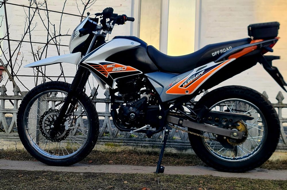 Мотоцикл, мото 250, ендуро, крос, crf 250,не геон шінерей мопед скутер