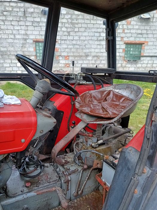 Ursus C-330 z turem i kabiną