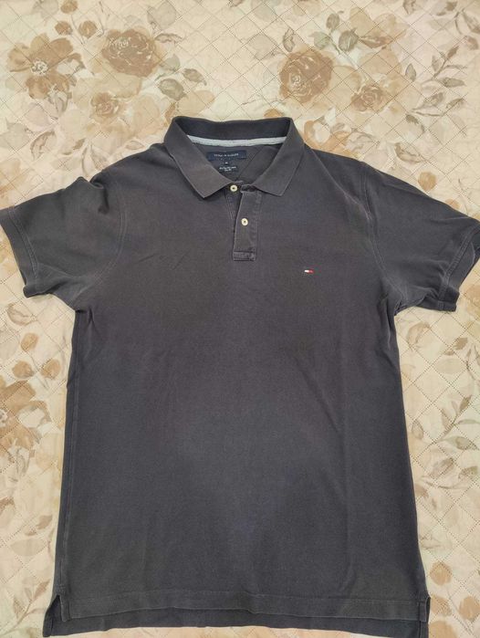 Polo Tommy Hilfiger tam. L em com estado