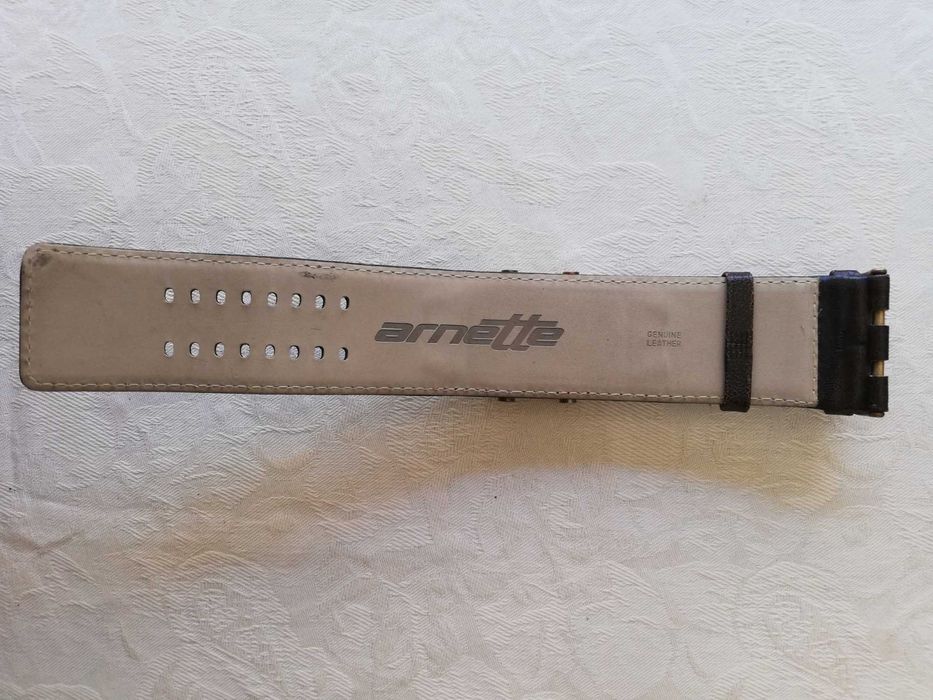 Relógio digital Arnette