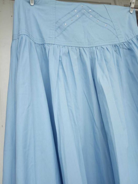 Спідниця блакитного кольору