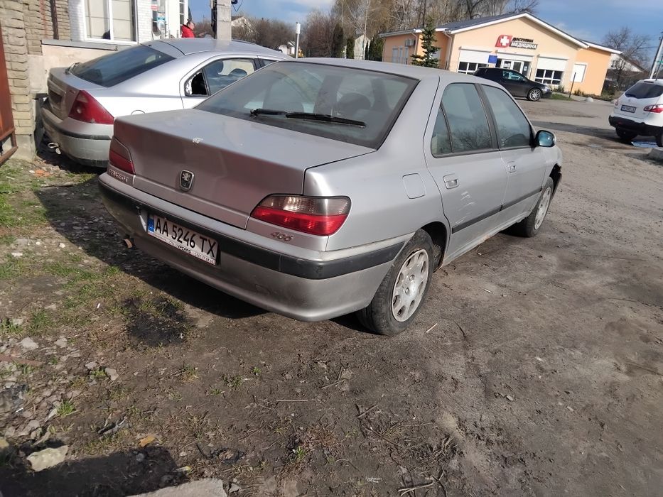 Пежо 406 1.8 бенз. Не на ходу.