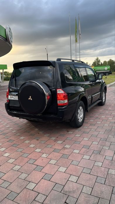 Mitsubishi Pajero Wagon