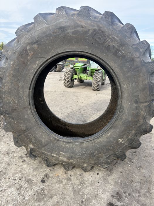 Opona 650/85R42 BKT